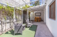 Casa Loreta (Sleeps 12, close sea, private pool)
