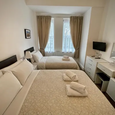 The Gateway Hotel Hotels near Clapham