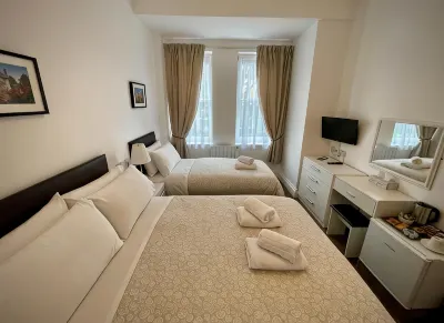 The Gateway Hotel Hotels near Clapham