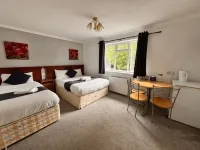 All Seasons Guest House Gatwick & Airport Parking Hotel a Horley