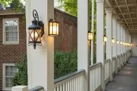 Linden Row Inn - 4-Star