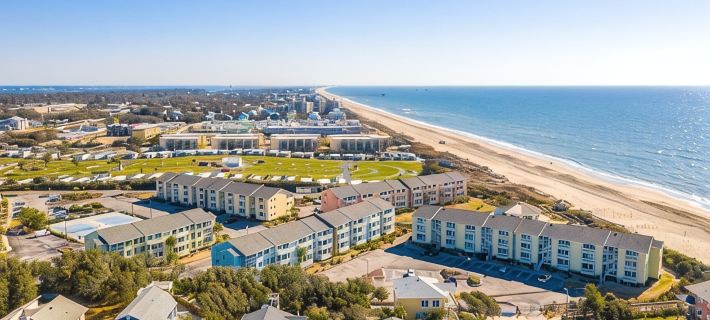 Oceanside Condo w/ Heated Indoor Pool, 2 Outdoor Pools, Beach Access & Bikes! Hotels in Emerald Isle