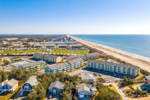 Oceanside Condo w/ Heated Indoor Pool, 2 Outdoor Pools, Beach Access & Bikes!