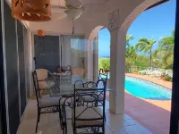 Sunshine & Happiness! 2 BR Home, pool & ocean view - 수영장