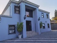 Victoria Guest Lodge - Parkplatz