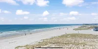 On the Beach-Dog Friendly 2BR Condo walk to the waves. - Bungalows