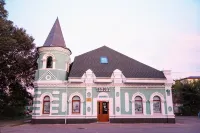 Chehov Hotel - ที่มีที่จอดรถ