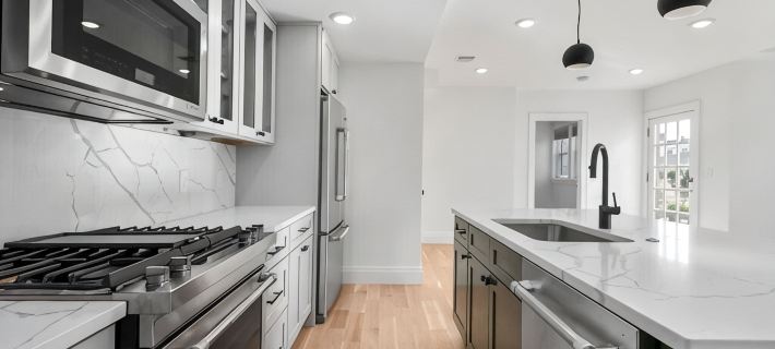Union Square Beauty 2 bed/2 bath w/ Private Patio サマービルのホテル
