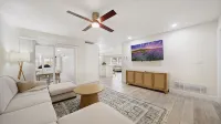 Luxury Retreat: Pool + Near Top Beaches - Wifi