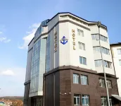 Komandor Hotel - ที่มีที่จอดรถ