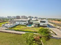 YMCA International Centre Hotels near MICA