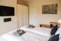 Idyllically situated villa in country house style with sauna Ideal for groups & families - Villas