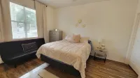 Pet-Friendly 2BR Condo Next to North Florida Hospital - balkon