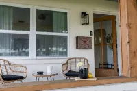 DOWNTOWN Vero Beach! 3mi to beach, 2.9 to JRTC, 2.7 to CLEVELAND CLINIC - 4-Star