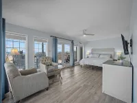 Sea Glass A- Upscale Beachfront Retreat & Pool - ビーチサイド