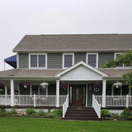 Beautiful Colonial Mint Condition Summer House Walking Distance to Beach