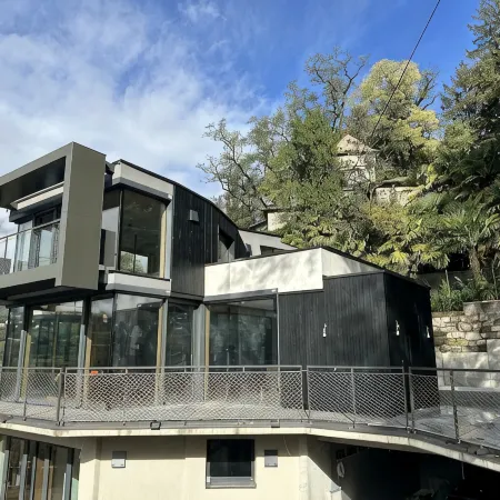 Luxury Villa with far-reaching views between Schenna and Meran. Extraordinary!