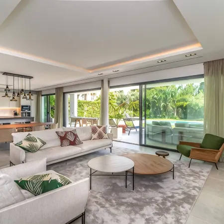 All About Villa Gardenias