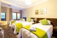 Or Tambo Guest House - Homestays