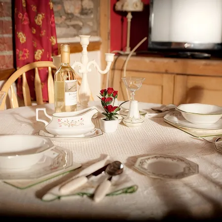 Cosy & homely cottage 1m from Brixham-Tucked away from the hustle and bustle .