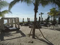 Breathtaking 2/2 Ocean View Fully Remodeled Condo! - 4-نجوم