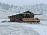 麋鹿木屋 - 山景，可聽到湍急河水聲，私密，寵物友好 - 民宿