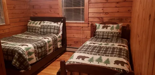 Log Cabin Minutes from Jackson Gore and Okemo Mountain!!!!!!! - Hytter