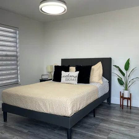 Beautiful & Cozy Guest Suite