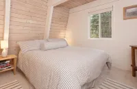 Modern and Private A-frame Near the Lake - 3つ星