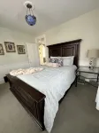 Victorian charmer just steps from the lake! - 4-Star
