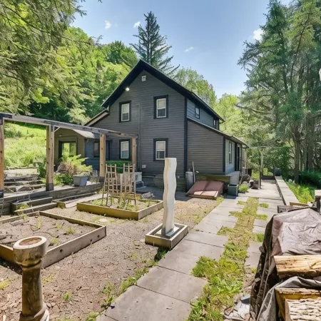 Architectural Gem - Catskill Chalet, Hot Tub, Wraparound Deck on 6 Acres