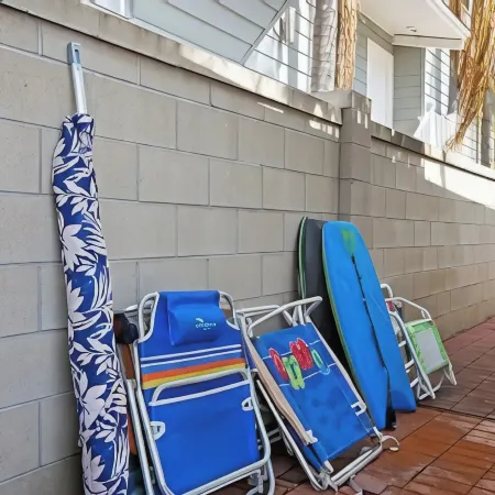 Surfside Cottage - 200 ft from the Sand