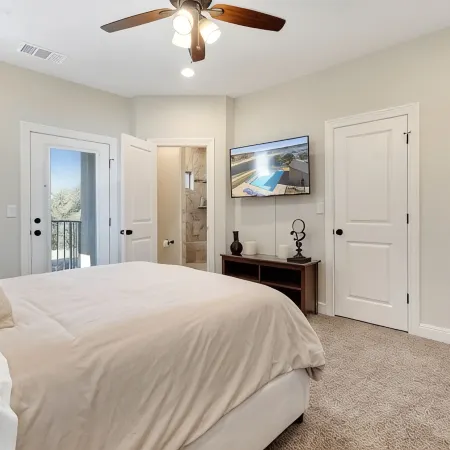 New Lake Travis Home on Golf Course w/Golf Cart
