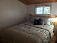 Family Friendly Cottage w/Spectacular Views of Round Lake-Hayward, WI - 주방