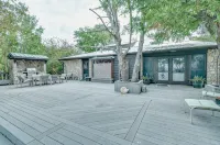 M'Walimu 4 Br w/ Pool, Farm Stay- Flower Farm, Goats, Pigs, Disc Golf! - 4-Star