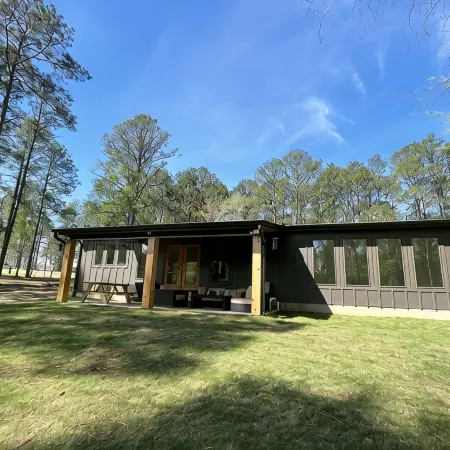 Sam Rayburn Stunner (South End) - Fully Remodeled, Water View, and Water Access