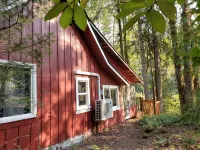 RiverPeace on the McKenzie - Chalets