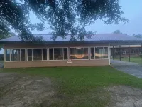 Beautiful Lake Marion Views!! Pet Friendly! Newly renovated and updated!! - 2-Star