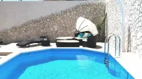Il Giardino Delle Jacaranda - Pools