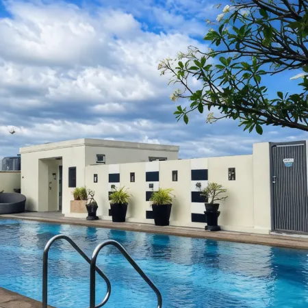 Cozy BGC Venice Grand Canal Staycation