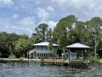 Homosassa River Camp - Waterfront Retreat on the Main River - 4 stjerner
