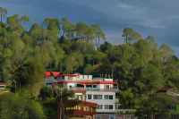 Hotel Vista Bhowali, Nainital - Vegetarian - ที่มีที่จอดรถ