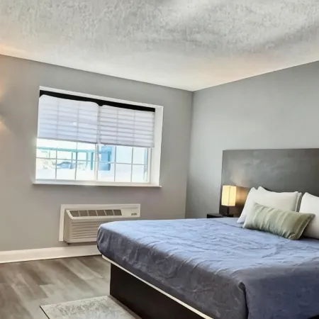 O'Hare Inn & Suites