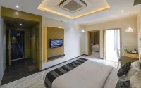 Hotel Imperial Grand - piscina