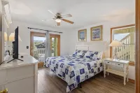 Corolla Oceanside in Whalehead - Heated Pool - 7BR/6.5BA - Short Walk to Beach! - 3-Star
