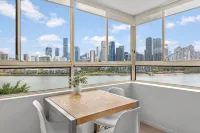 Wow! ~ Skyline City, Water + Story Bridge Views - 3-Star