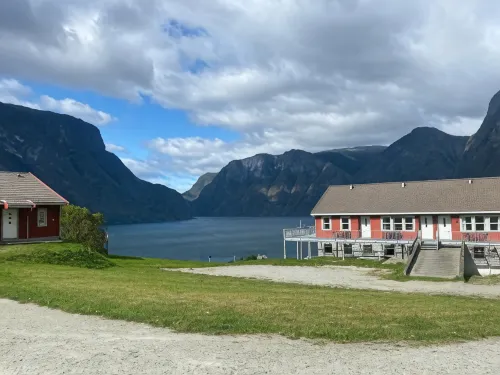 Winjum Hostel Stegastein - Hostales
