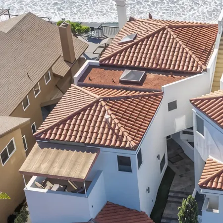 Oceanfront! 3 Distinct Suites! Jacuzzi & BBQ!
