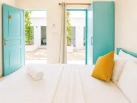 Ocean Blue Lagoon Maldives - Beach