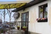 Mini-Otel Dubrava Hotels near Rozhdestvenskaya Tserkov' Na Pridache